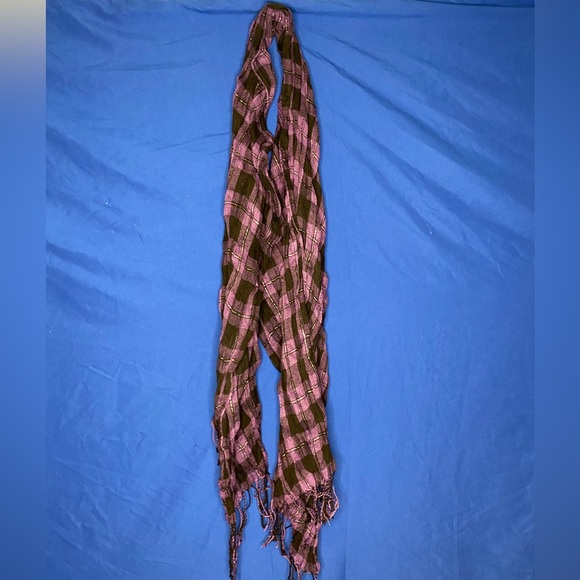 Pre-owned purple, and black plaid glitter scarf in good condition. (Worn: 0) - Picture 2 of 3